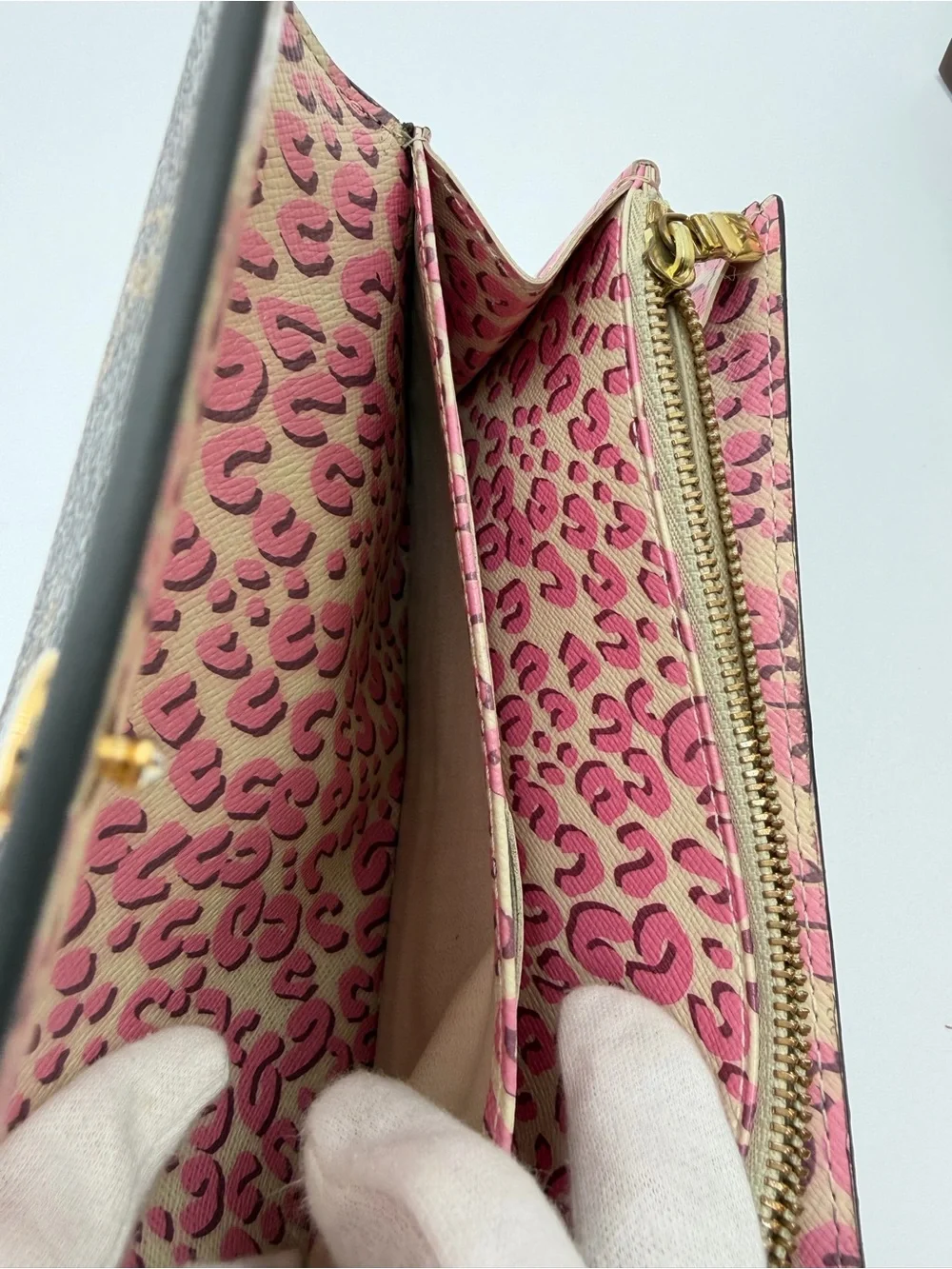 LV Limited Edit Sarah Sprouse x Monogram Wallet w/Pink Leopard Interior Full Set - Picture 9 of 16